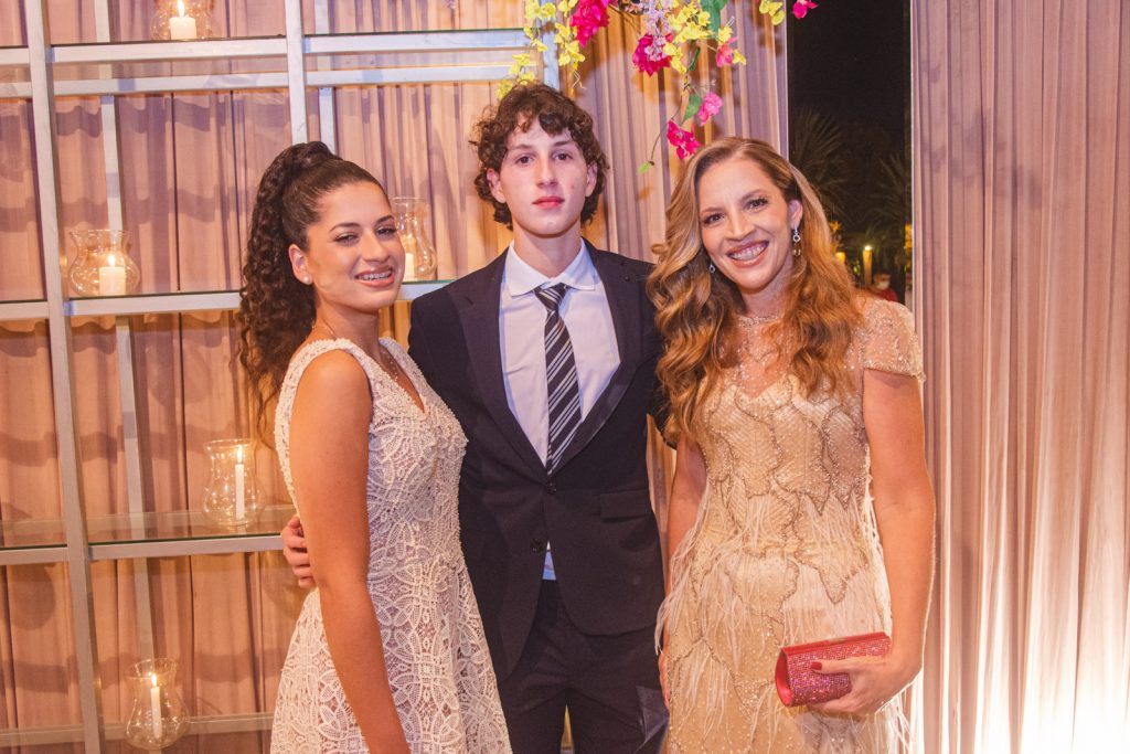 Maria Clara Acioly, Matheus Acioly E Cristiane Cals