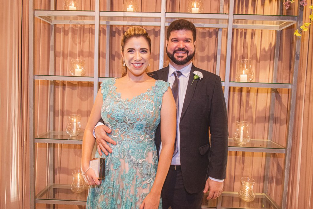 Rebeca Viana E Augusto Cairutas