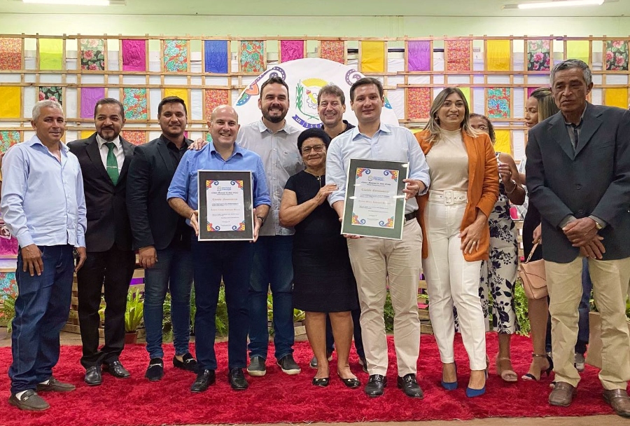 Roberto Cláudio e Marcos Sobreira recebem título de Cidadão Novolindense