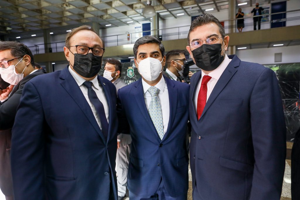 Tim Gomes, Queiroz Junior E Alexandre Pereira