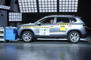 Volkswagen Taos Prata Em Teste De Impacto Frontal