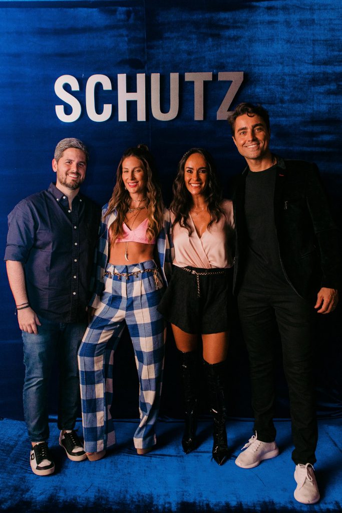 0a212dc1b7b4a94cb0637dc31ad14af5