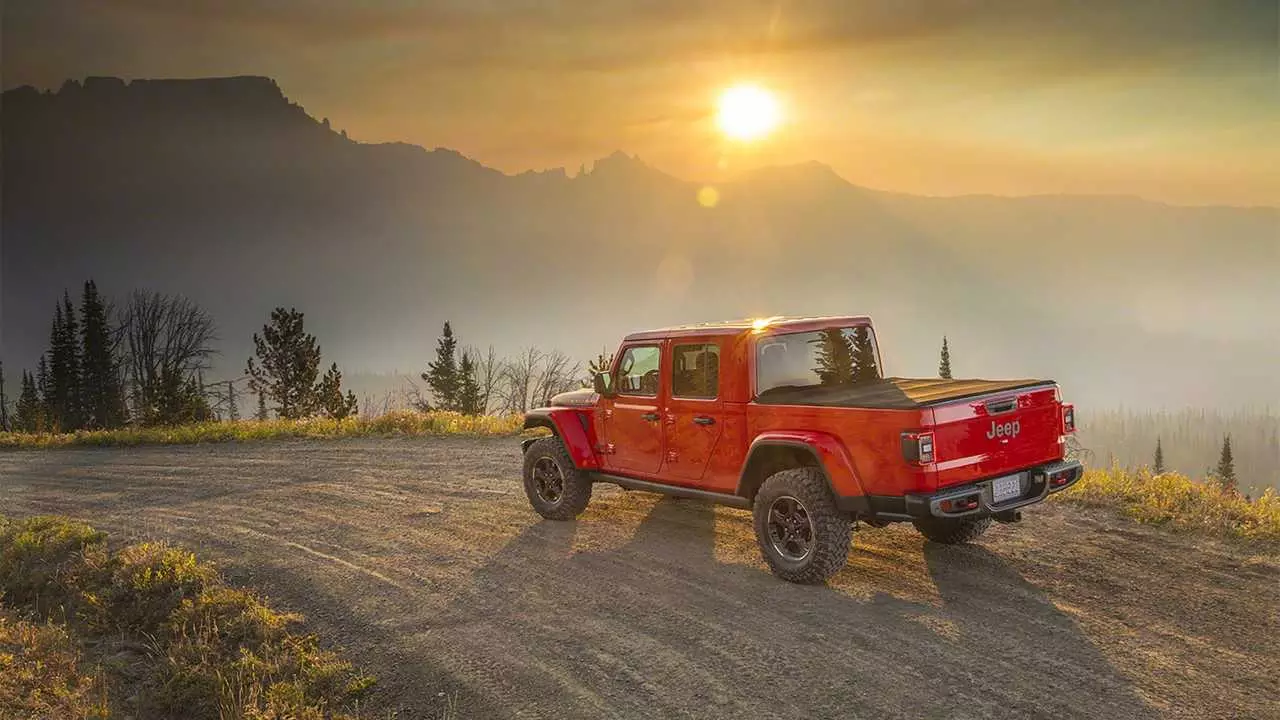 Jeep Gladiator está prestes a ser liberada para o Brasil