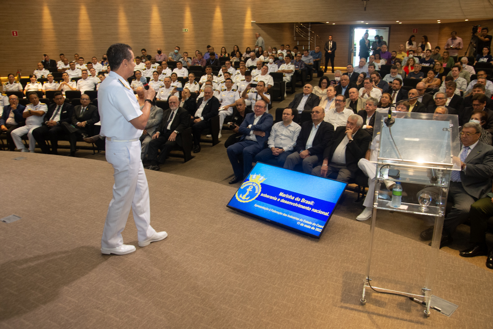 Almirante Almir Garnier Santos (11)