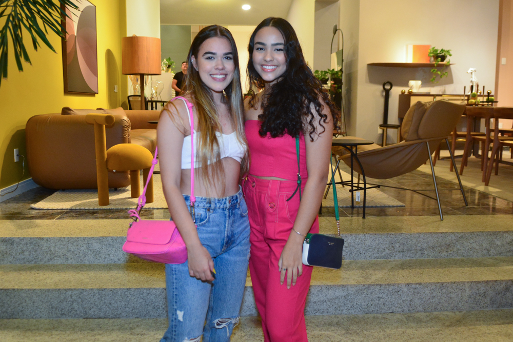 Cecilia Melo E Maria Clara Carvalho (1)