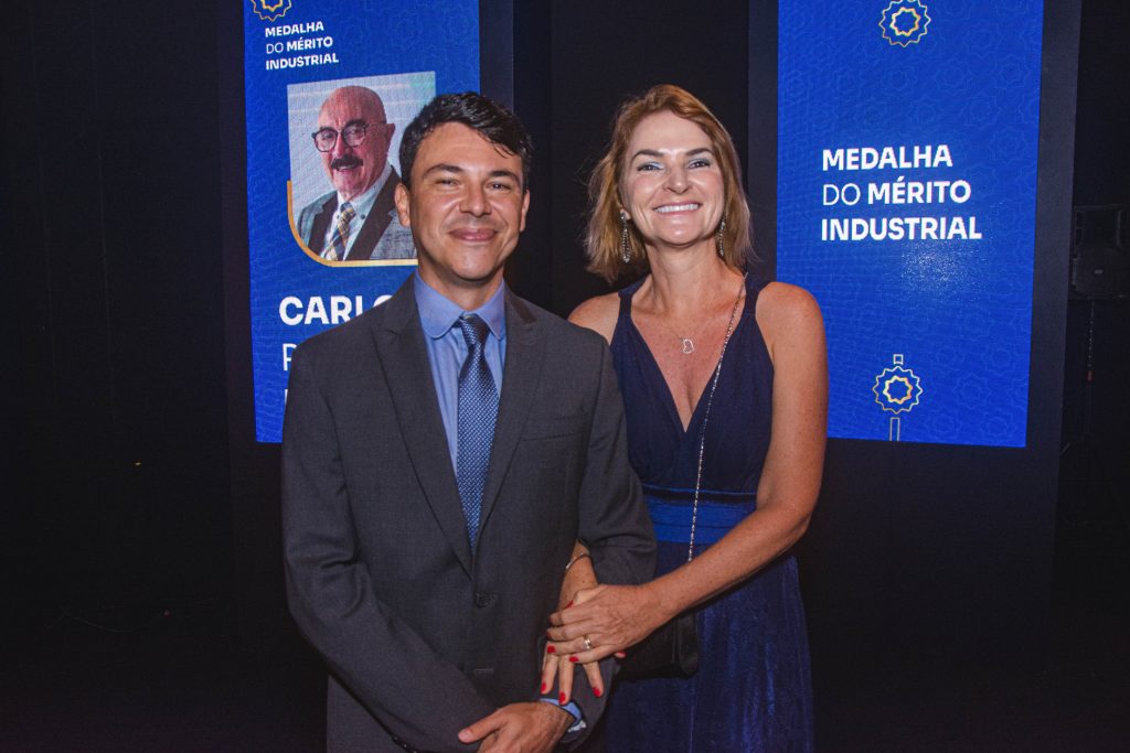Cesar E Sandra Reis