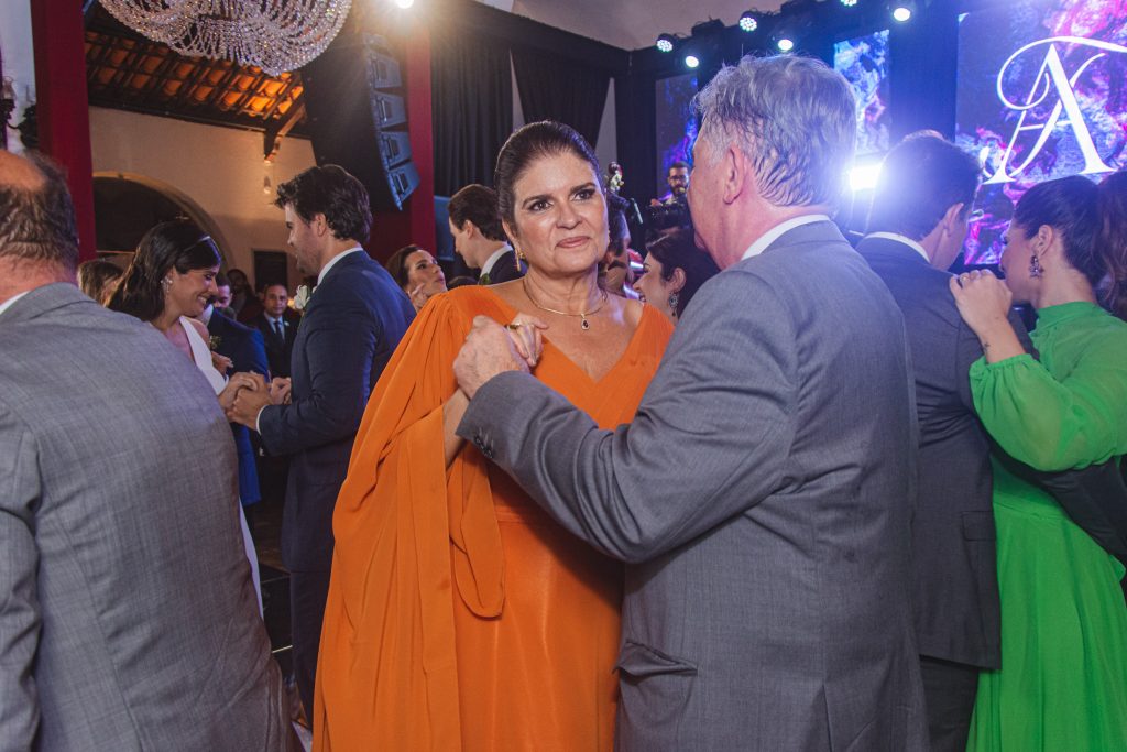 Christiane E Carlos Jose Maia