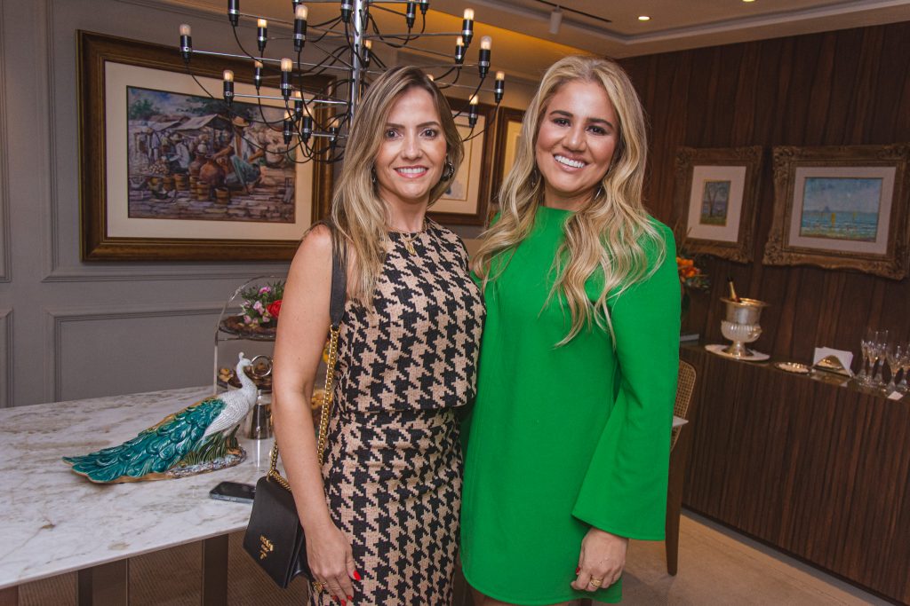 Debora Queiroz E Adriana Lira