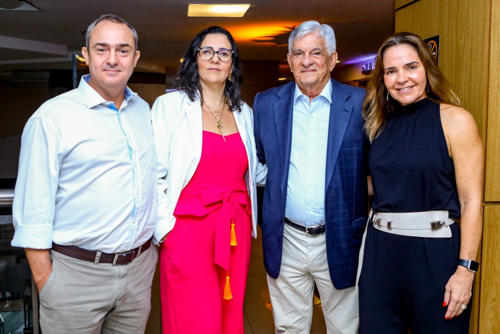 Denis Almeida, Luciane Sallas, Assis Machado E Rafaela Pinto (1)
