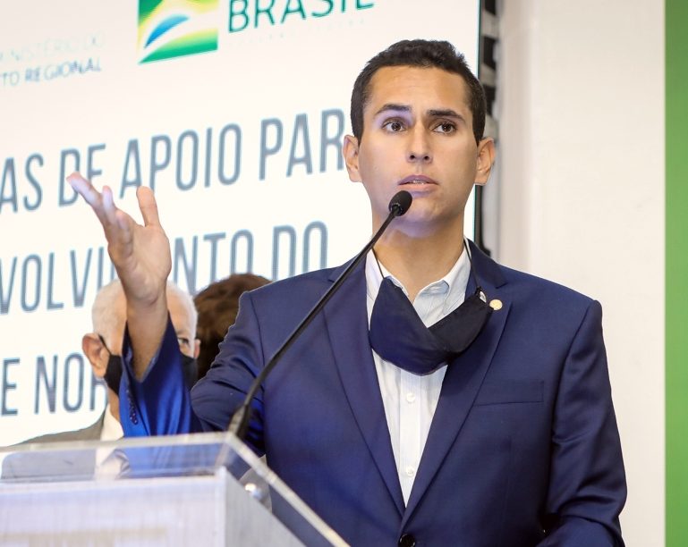 Câmara aprova projeto que suspende o reajuste da tarifa de energia no Ceará