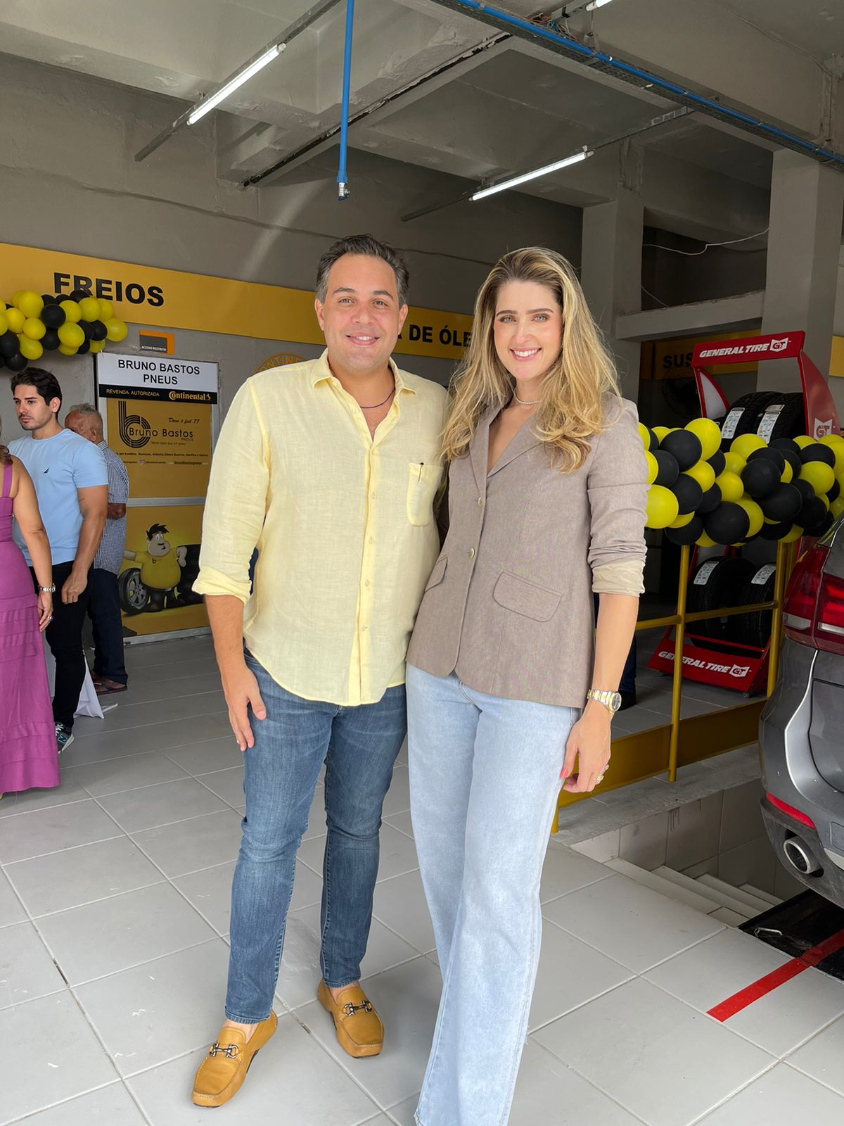 Bruno Bastos inaugura sua sexta loja de pneus no Centro
