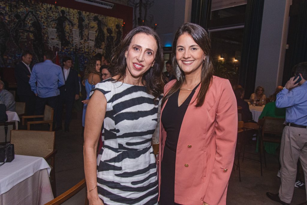 Ellen Godefroit E Livia Teles