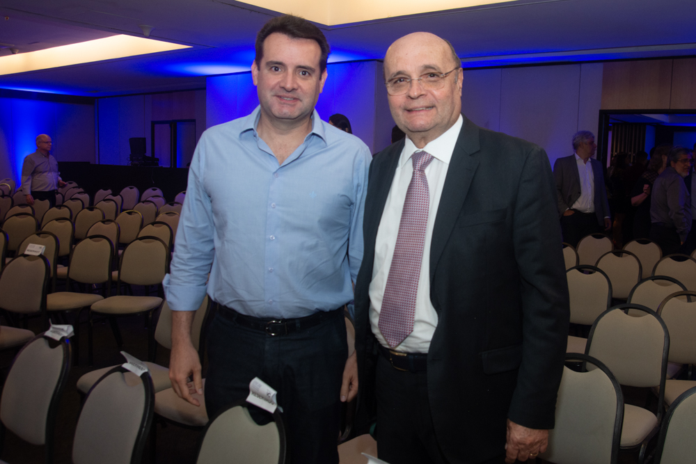 Fernando E Fernando Cirino Gurgel