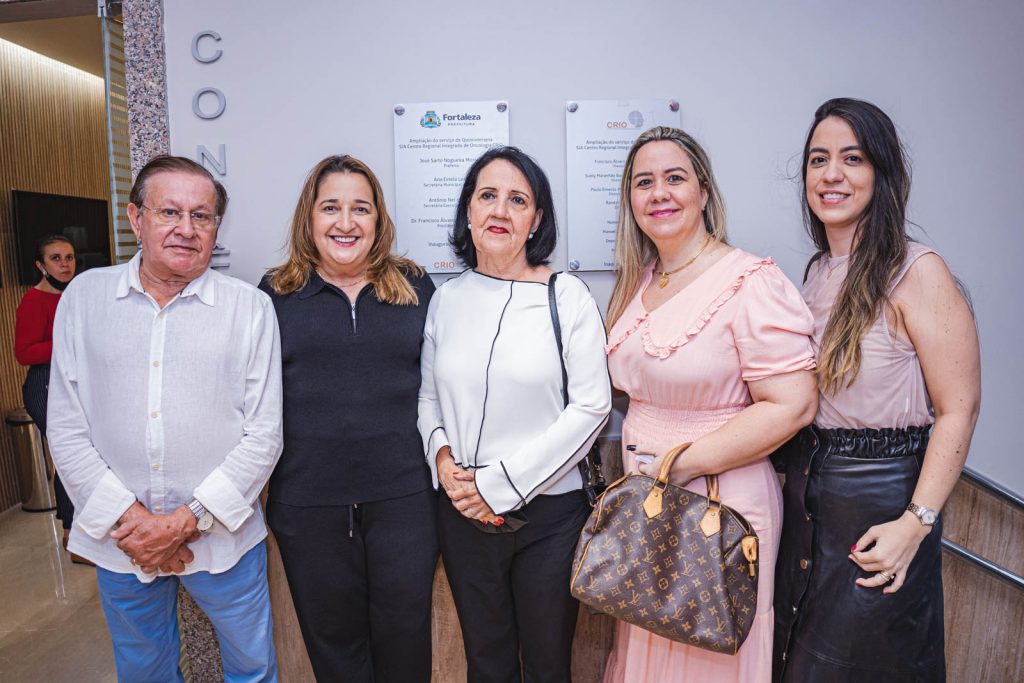 Francisco Alvaro, Claudia Araujo, Marta Amora, Veruska Amora E Ingrid Amora