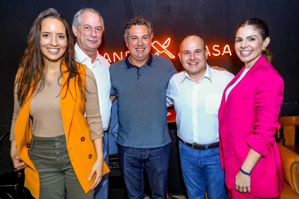 Gisela Bezerra, Ciro Gomes, Parabens A Samuel Dias, Roberto Claudio E Caro, Bezerra (2)