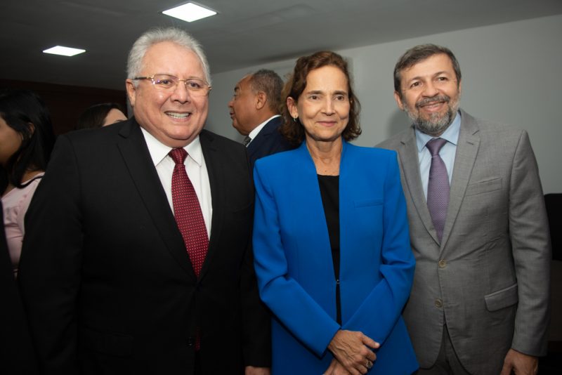 Reconhecimento - Evandro Leitão recebe Medalha Boticário Ferreira da Câmara Municipal de Fortaleza