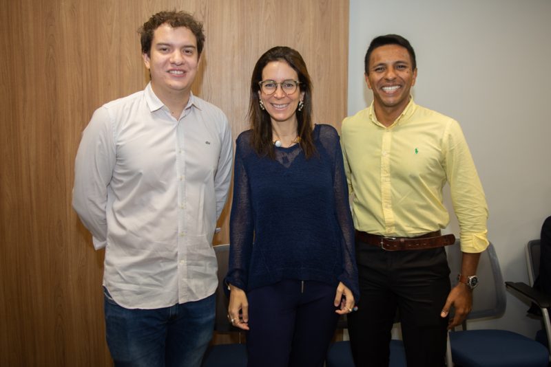 Câmara de Dirigentes Lojistas - Izolda Cela e Assis Cavalcante se reúnem para discutir demandas do setor varejista