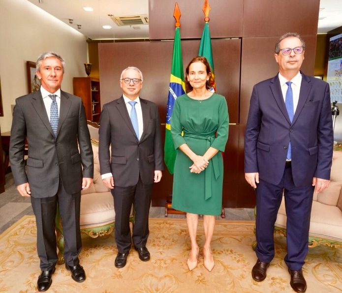 Izolda Cela busca ampliar relações entre os governos do Ceará e de Portugal