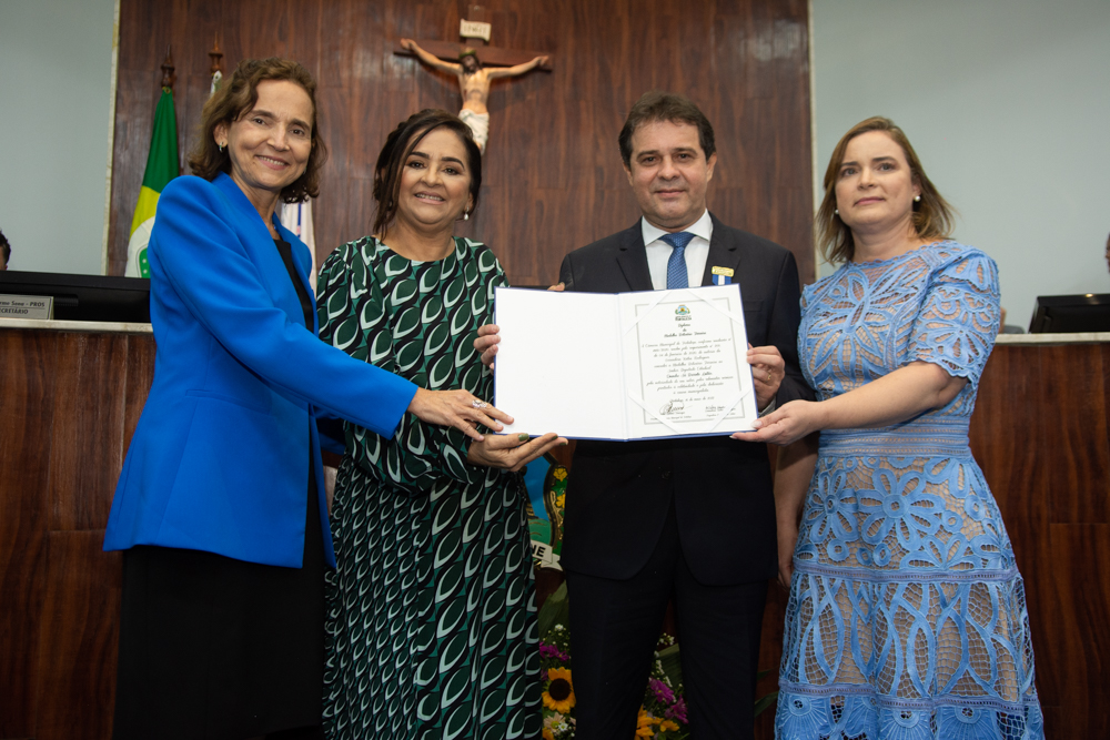 Evandro Leitão recebe Medalha Boticário Ferreira da Câmara Municipal de Fortaleza