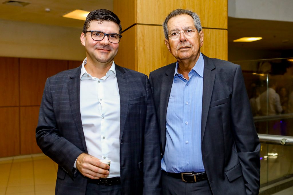 Laerte Castro Alves E Ricardo Parente