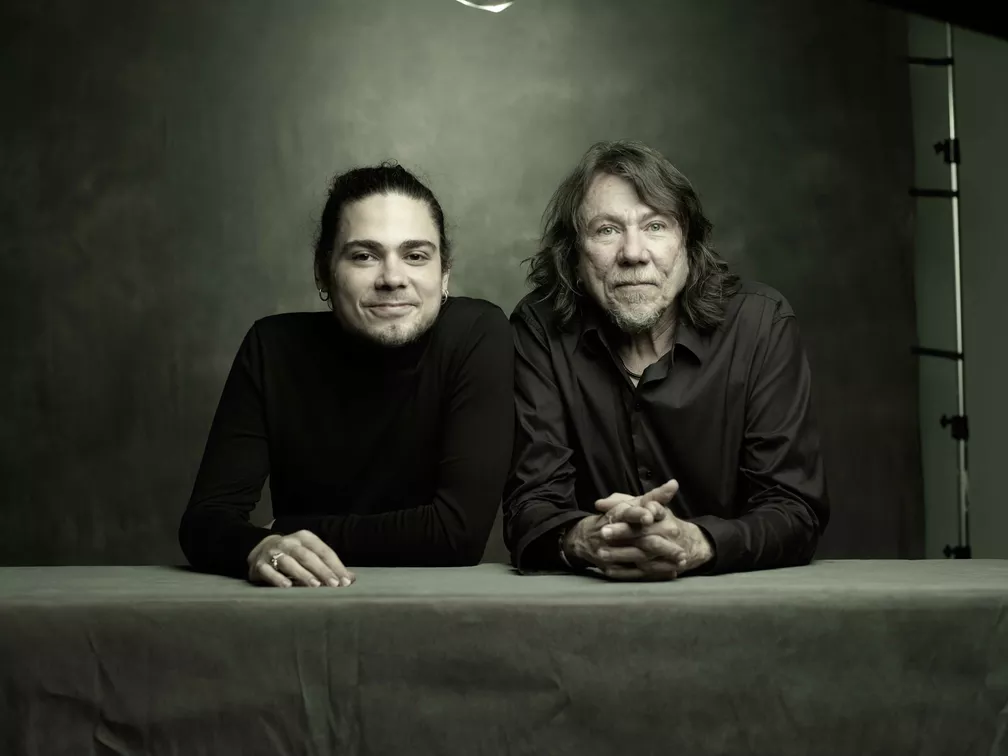 Lenine e Bruno Giorgi sobem ao palco do Teatro RioMar para show inédito Lenine e Bruno Giorgi sobem ao palco do Teatro RioMar para show inédito