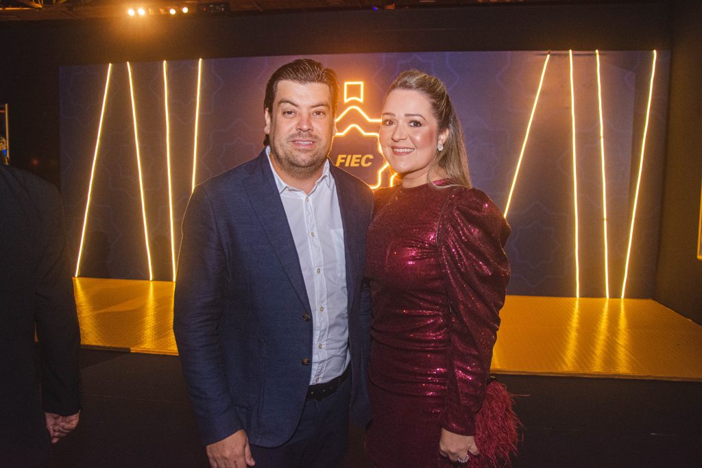 Leo E Shelisda Farias