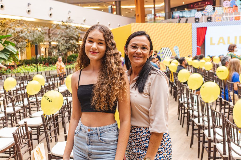 Leticia Tavares E Eliane Tavares