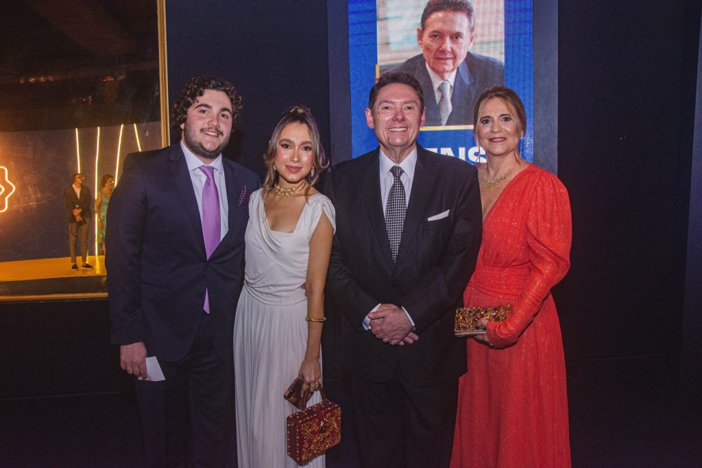 Luciano, Lissa, Ivens E Morgana Dias Branco