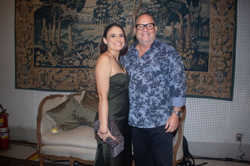 Nicole Farah E Jamil Farah (2)