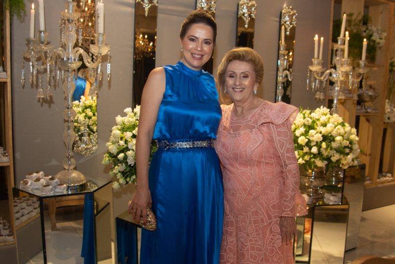 Chuva de Arroz - Bruna Massaglia e Pedro França trocam alianças no altar da Catedral