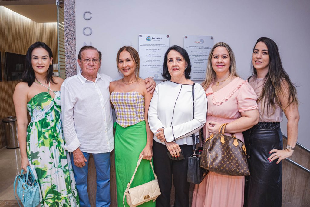 Paula Montenegro, Francisco Alvaro, Ivonilde Andrade, Marta Amora, Veruska Amora E Ingrid Amora