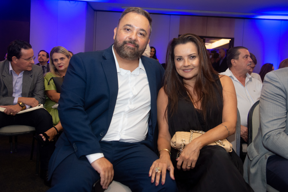 Paulo Siqueira E Kel Oliveira