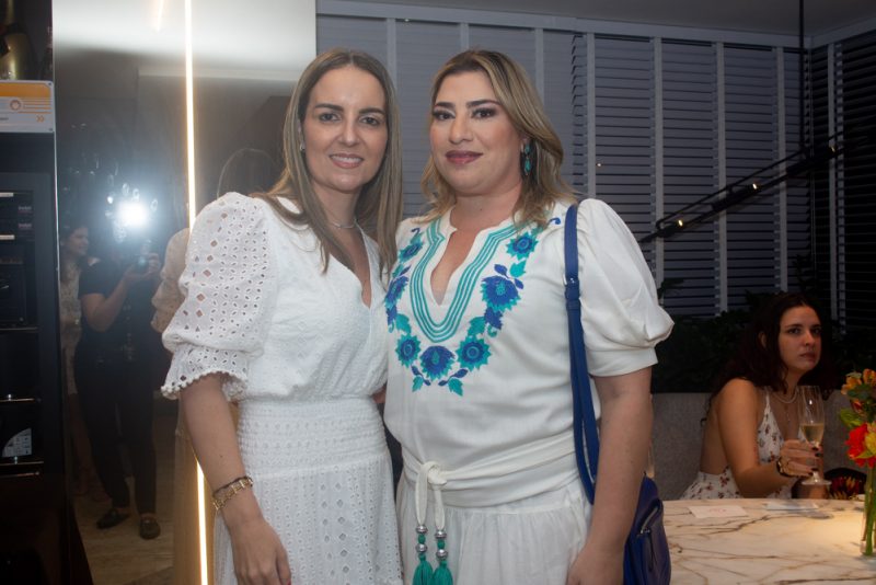Balada na Beira-Mar - Superbem em um look pink da NXT LVL by The Closet, Marina Albuquerque arrasa em sua festa de aniversário