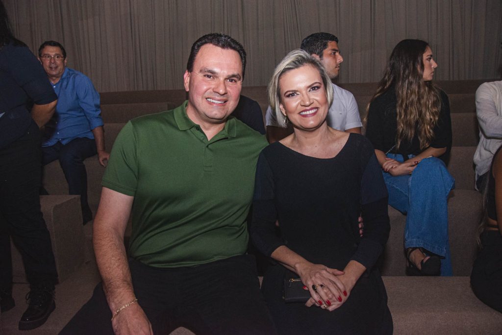 Regis E Madelana Tavares