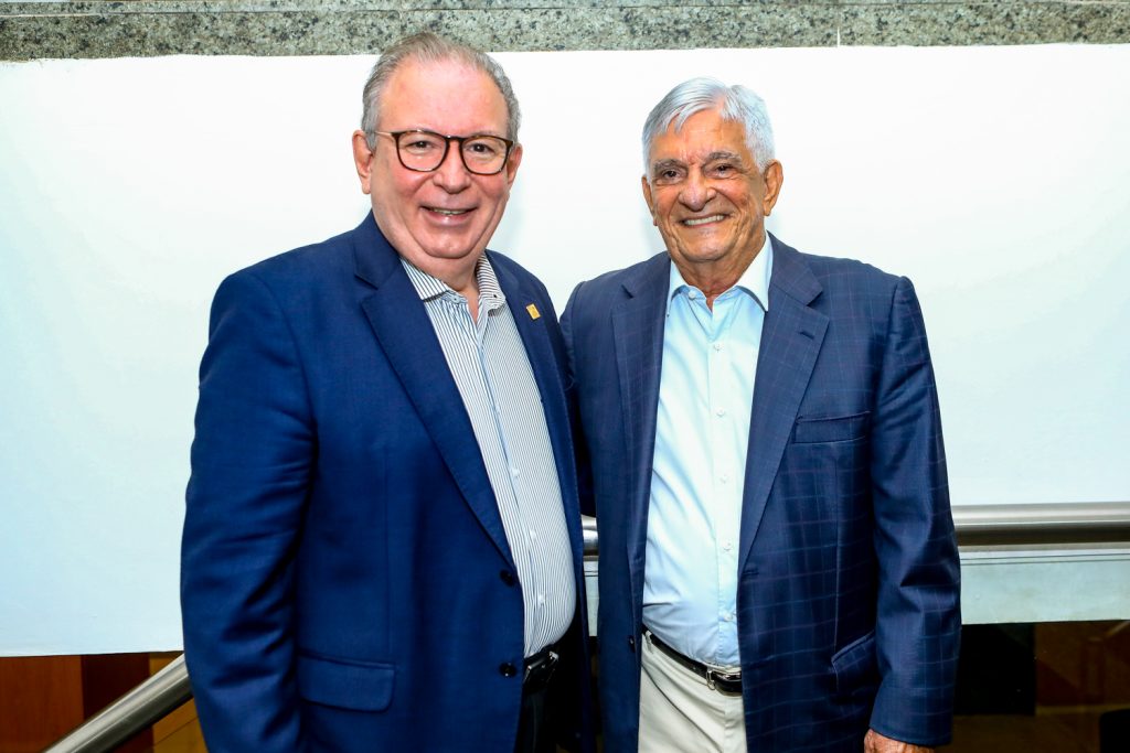 Ricardo Cavalcante E Assis Machado