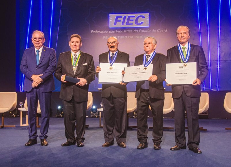 FIEC celebra do Dia da Indústria com homenagens a empresários cearenses