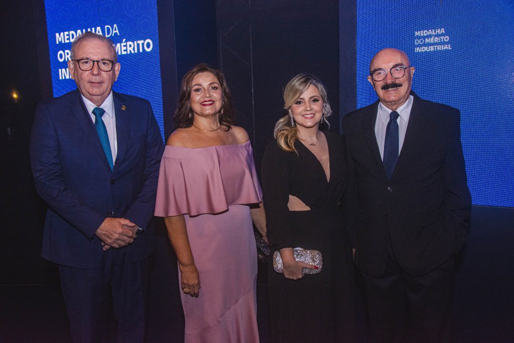 Ricardo Cavalcante, Rosangela Cavalcante, Mariana De Sousa E Carlos Pereira
