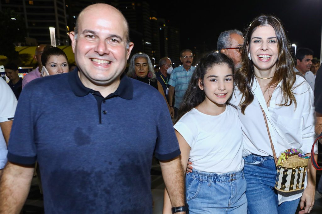 Roberto, Roberta E Carol Bezerra