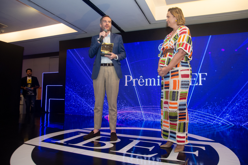 Sávio Selhorst E Renata Santiago (2)