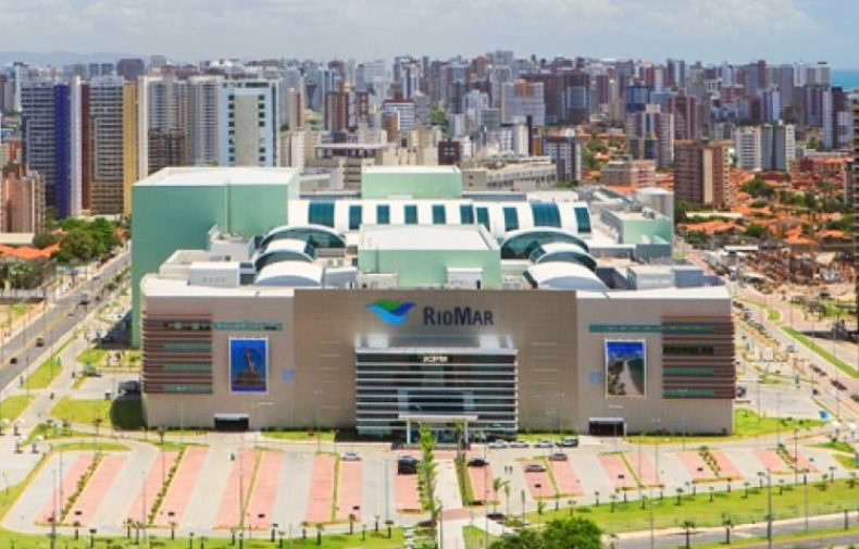 Sebrae Ceará entrega prêmio Prefeito Empreendedor durante solenidade no Teatro do Shopping RioMar Fortaleza