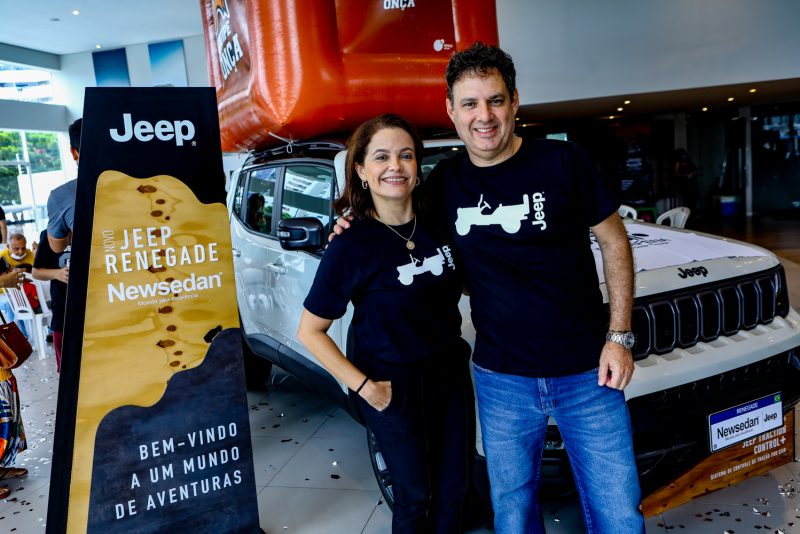 Ofertas tentadoras - Com supermáquinas em seu showroom, Newsedan realiza o Jeep Day Arena