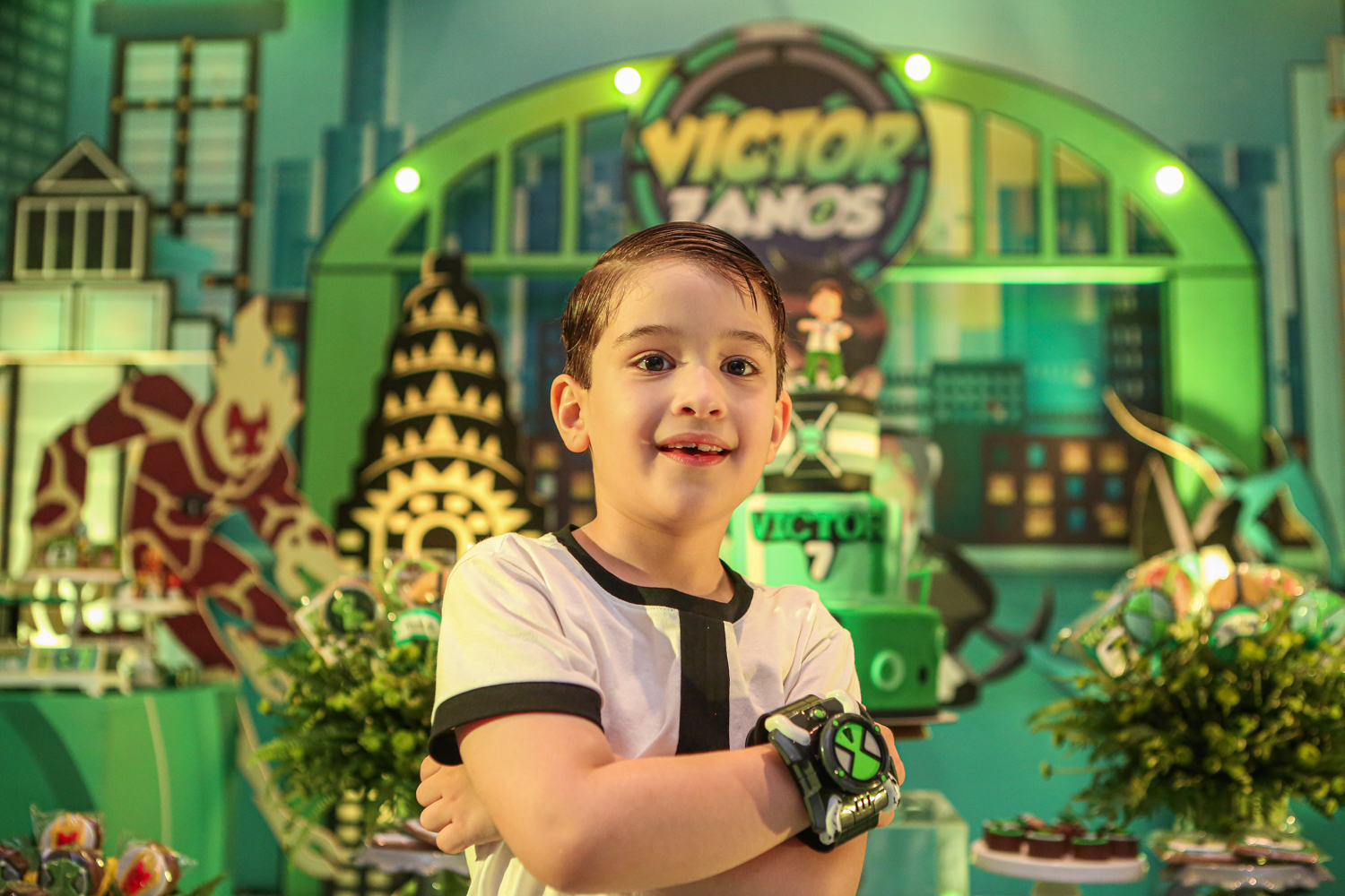 Victor Barroso completa 7 anos e ganha uma festa pra lá de lúdica inspirada no Ben 10
