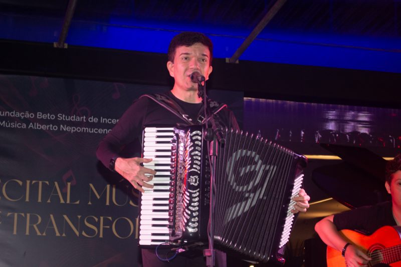 Incentivo ao Talento - Recital Música que Transforma encanta seleta platéia no BS Design