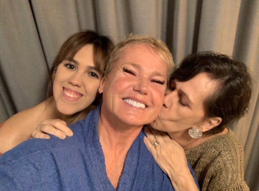 Em sua passagem por Fortaleza, Xuxa Meneghel reencontra as amigas cearenses