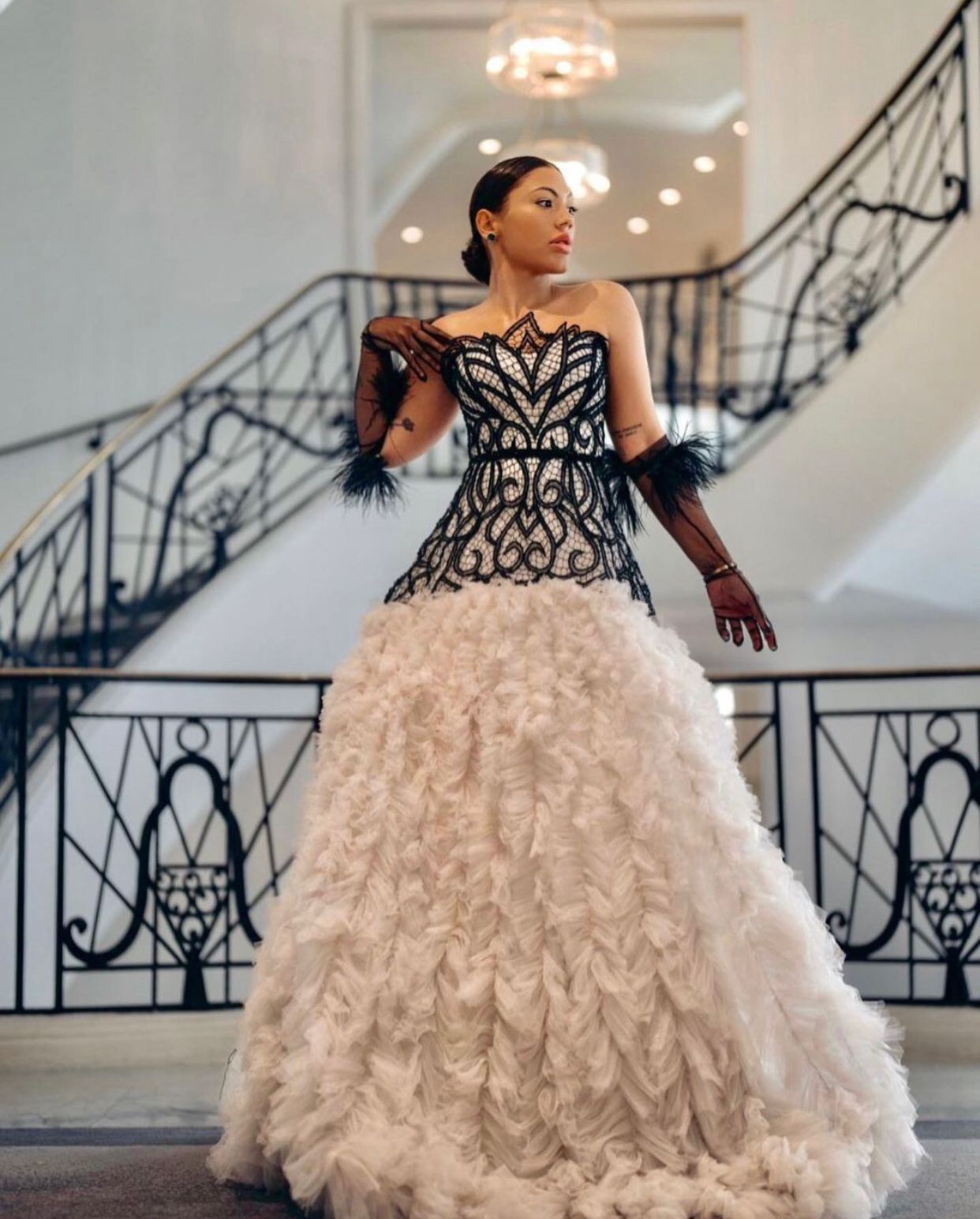 Patrícia Mirza usa vestido produzido por Ivanildo Nunes no Festival de Cannes 2022