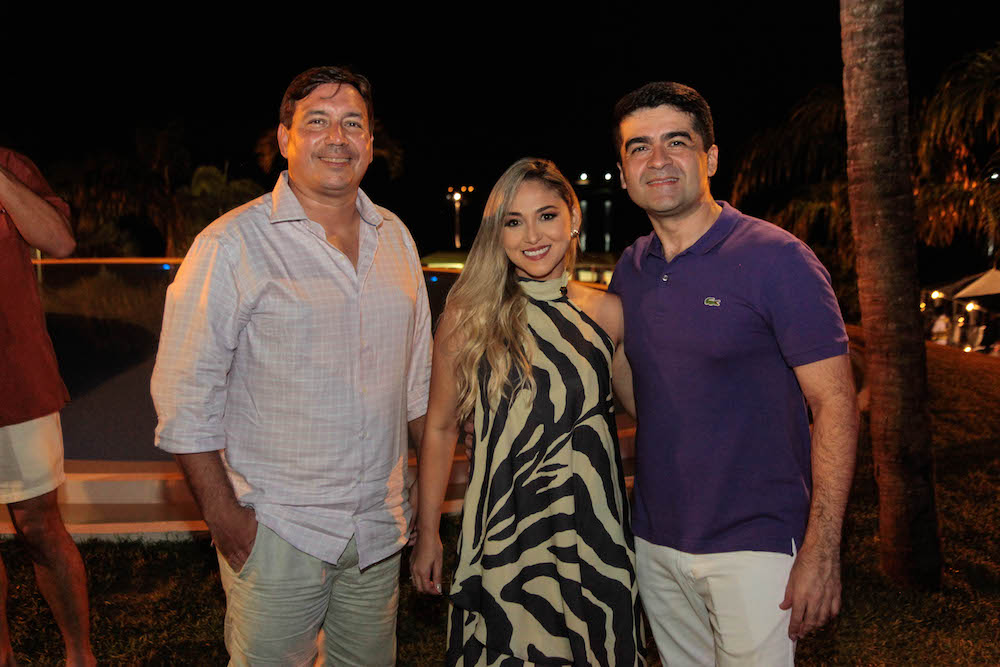 Yuri Holanda, Juliana Ribeiro E Max Cardoso