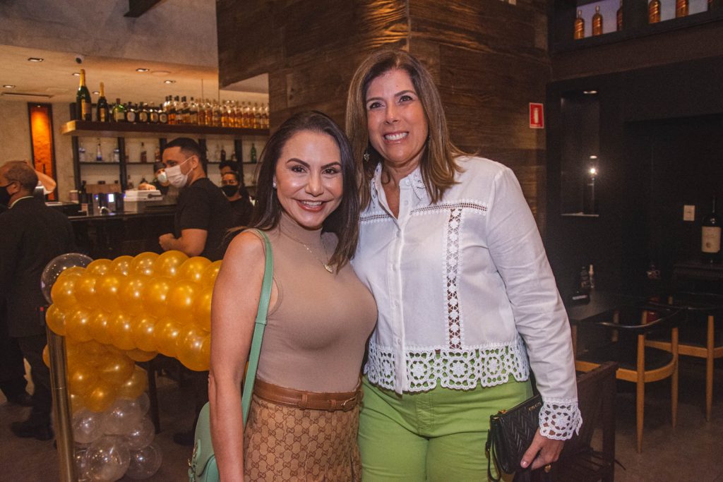 Adriana Queiroz E Nara Acioly