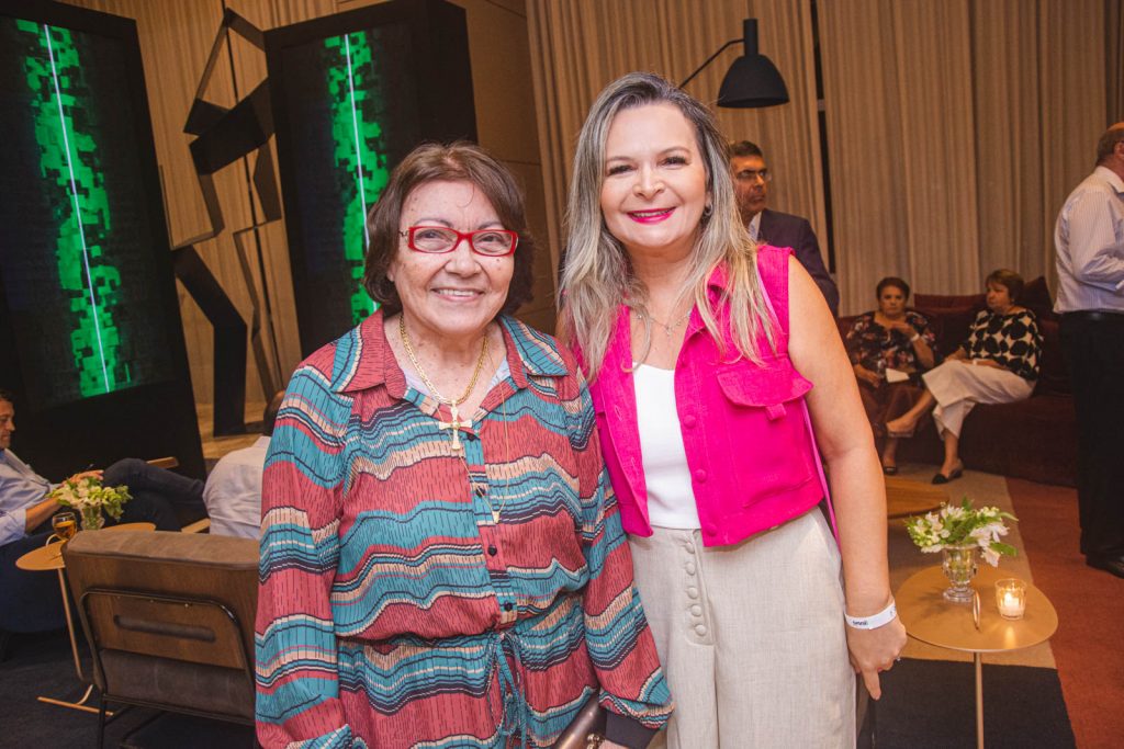 Alice Sampaio E Kilvia Albuquerque