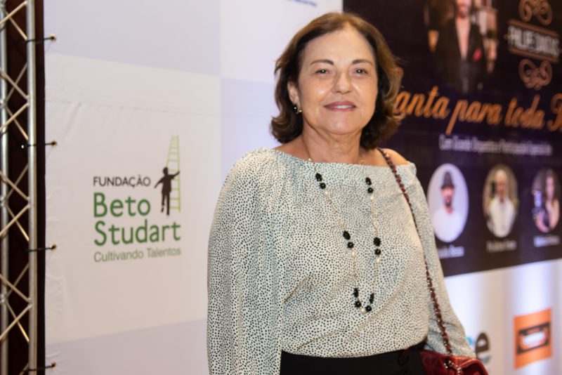 Noite especial - Em parceria com a Fundação Terra, Philipe Dantas realiza show beneficente no Teatro Riomar Fortaleza