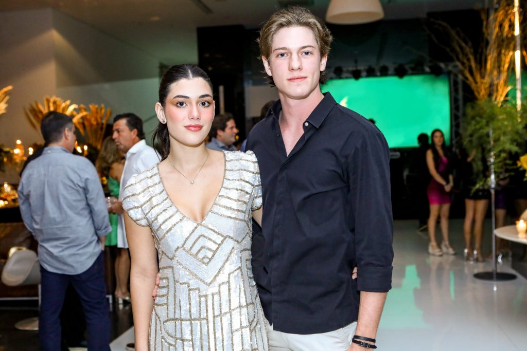 
				Bianca Cisne e Pedro Aureli
				